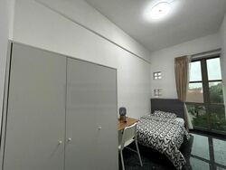 Landbay Condominium (D16), Condominium #485703541